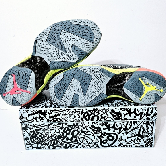 Nike Wmn Air Jordan 37 Satou - Picture 5 of 7